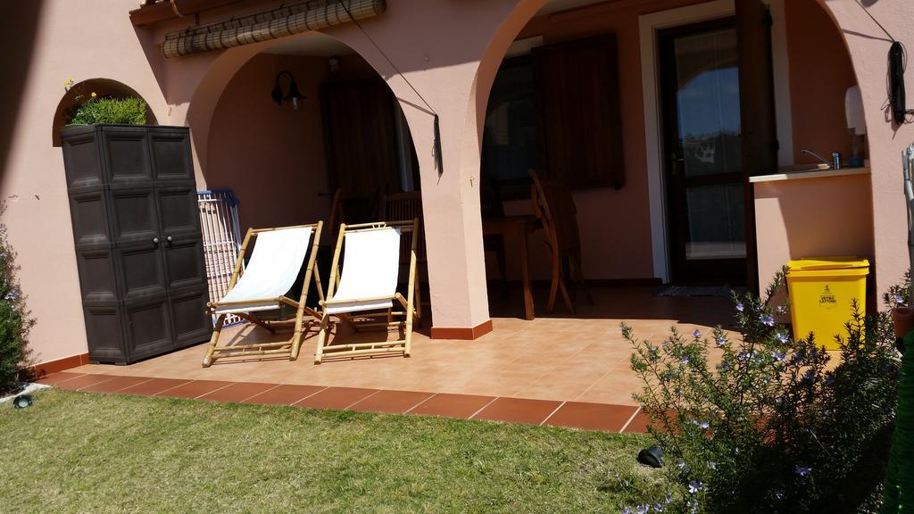 Villa Eden Home Holiday Santa Margherita di Pula Luaran gambar