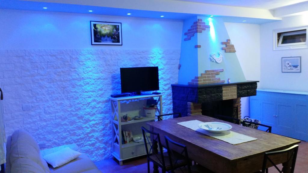 Villa Eden Home Holiday Santa Margherita di Pula Luaran gambar